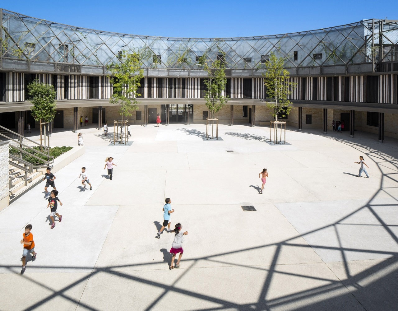 Joly&Loiret-LesTroisMondes