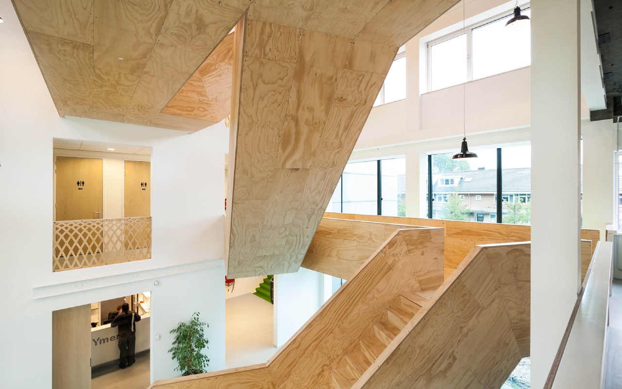 Studioninedots, De Burgemeester, Hoofddorp