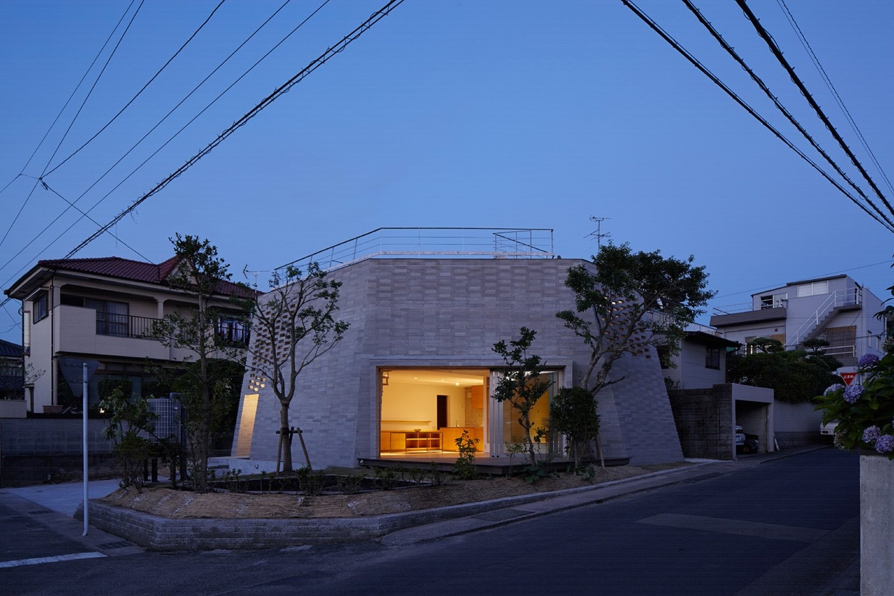 Aray architects, Shirasu