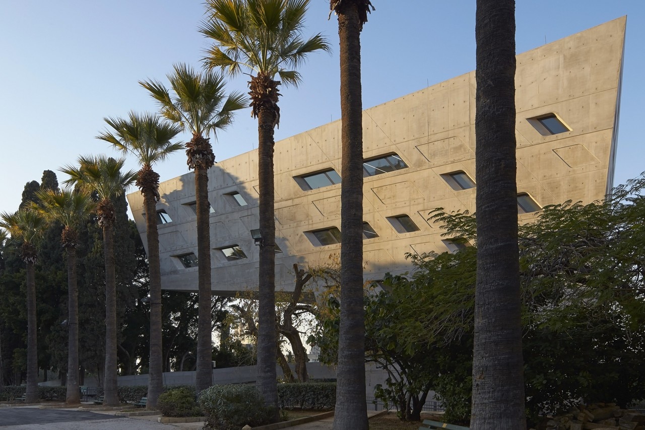 Zaha Hadid Architects, Issam Fares Institute for Public Policy and International Affairs at the American University of Beirut [AUB], Beirut, Lebanon. Photo © Hufton + Crow