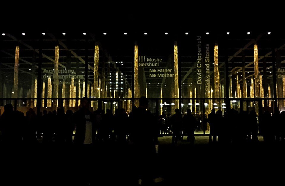 “David Chipperfield – Sticks and Stones”, Neue Nationalgalerie, Berlino. Photo Erika Pisa