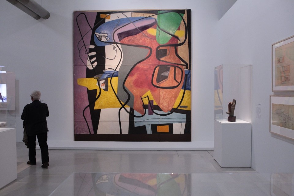 Vista della mostra “Le Corbusier, Mesures de l’homme”, al Centre Pompidou di Parigi