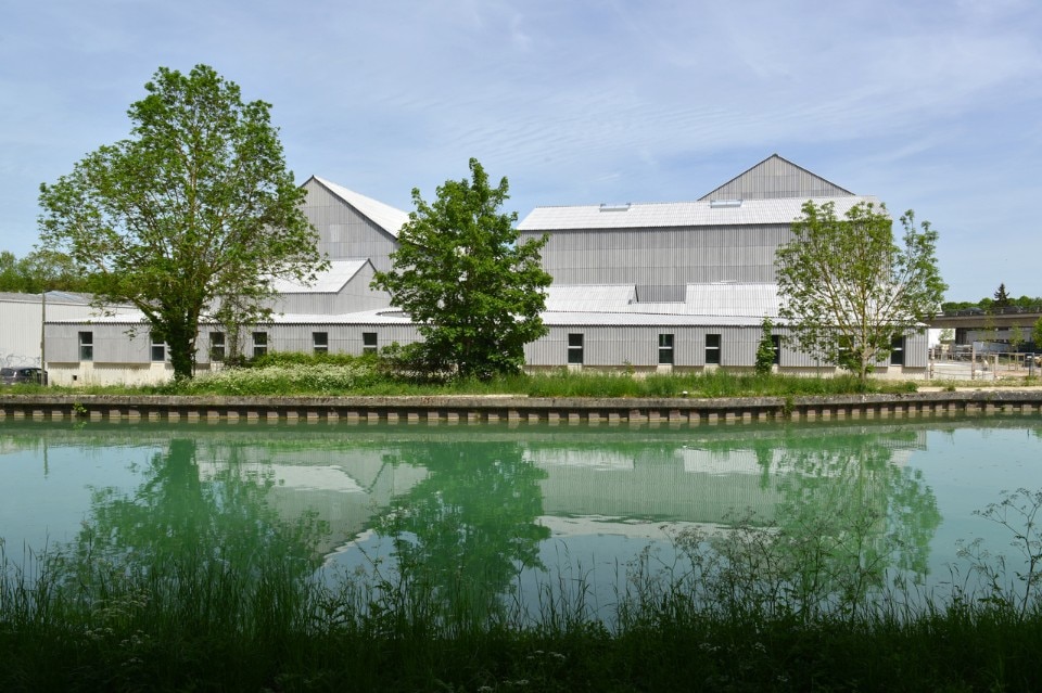 § Caractère Spécial and NP2F architectes, Centre national des arts du cirque