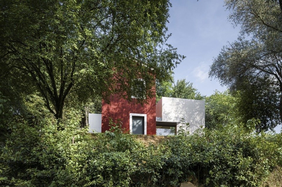 Cyril Chênebeau, Refurbishment and extension of a rural house, Sclos de Contes, France