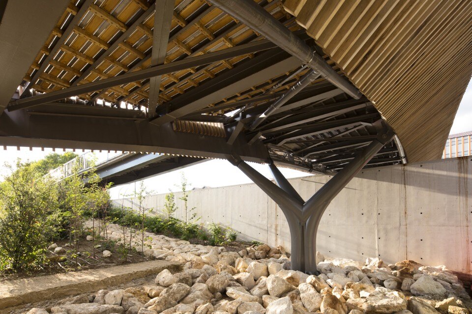 DVVD, Claude Bernard overpass, 2015