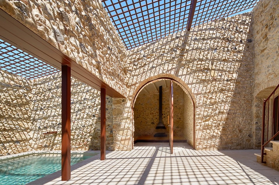 Arquitectura-G, casa di campagna in Empordà, Spagna, 2015