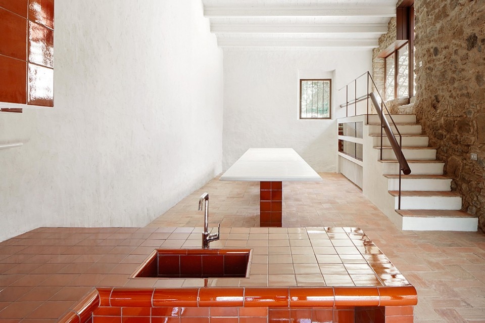 Arquitectura-G, casa di campagna in Empordà, Spagna, 2015