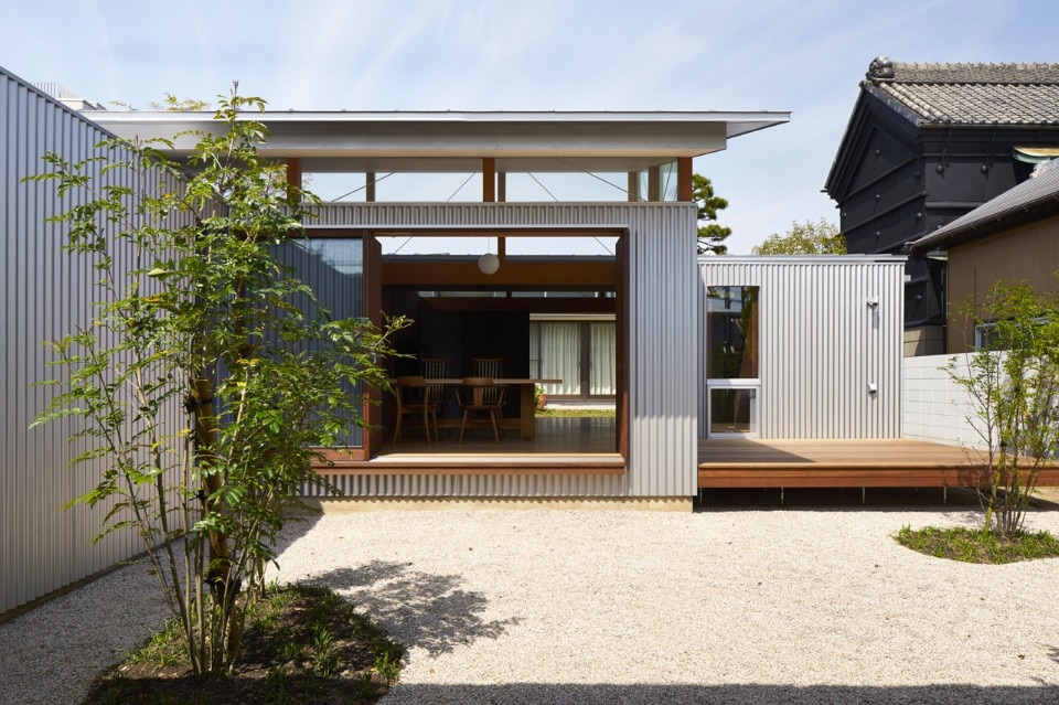 Arii Irie Architects, Casa con tetti e giardini, Hamamatsu, Giappone, 2017