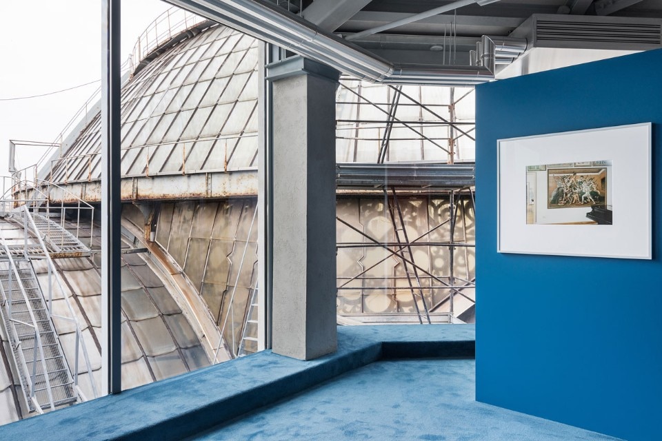 View of the exhibition “Questioning Pictures: Stefano Graziani”, Fondazione Prada Osservatorio, Milano. Poto Delfino Sisto Legnani e Marco Cappelletti. Courtesy of Fondazione Prada
