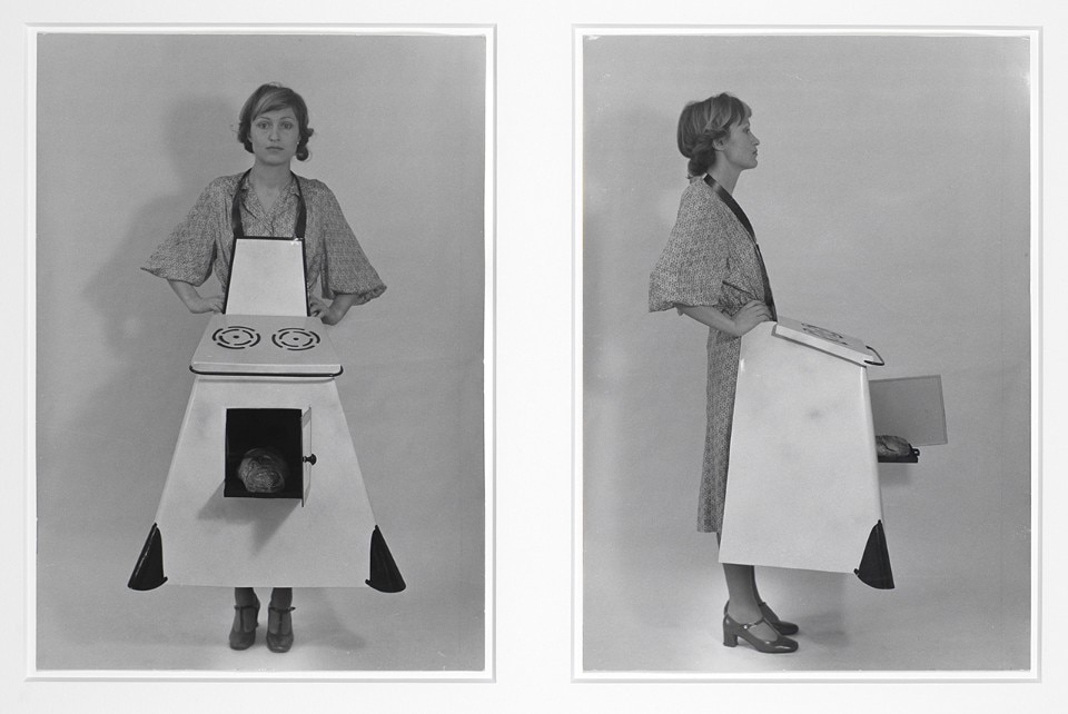  Birgit Jurgenssen, Hausfrauen - Küchenschürze (Housewives’ Kitchen) Apron, 1975/2003 