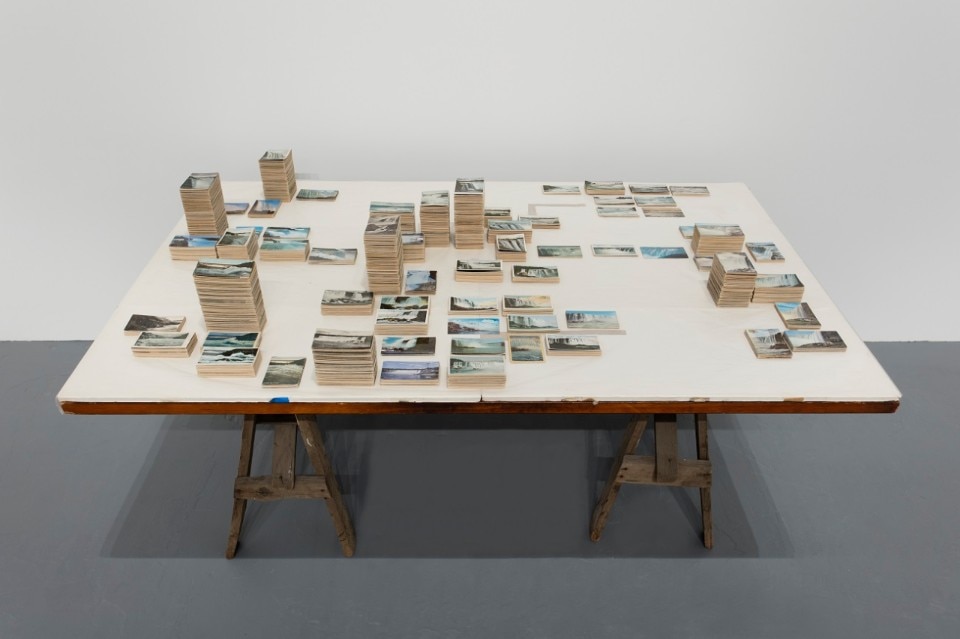 Installation view, Zoe Leonard: Survey, Dall’11 novembre, 2018 al 25 marzo, 2019, The Geffen Contemporary,  MOCA, courtesy The Museum of Contemporary Art, Los Angeles