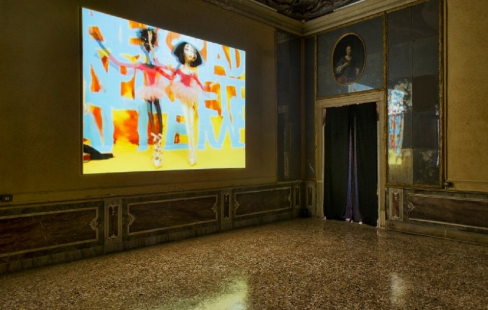 Natalie Djurbger, Putting down the pray, The Future Generation Art Prize, Venezia, 2018 Natalie Djurbger, Putting down the pray, The Future Generation Art Prize, Venezia, 2018