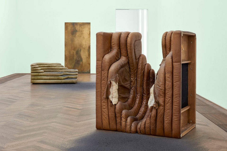 Dora Budor, installation view, I am Gong, Kunsthalle Basel, 2019. Photo: Philipp Hänger / Kunsthalle Basel