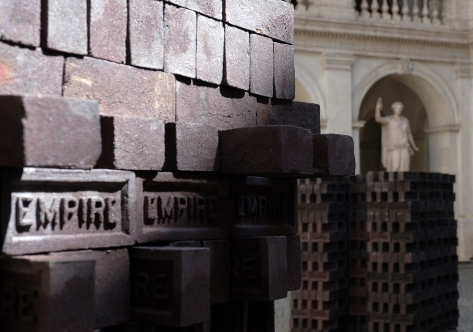 Elisabetta Benassi, EMPIRE, 2018-19, Installazione al Museo Nazionale Romano – Palazzo Altemps, Realizzata grazie al finanziamento dell’Italian Council, 2018