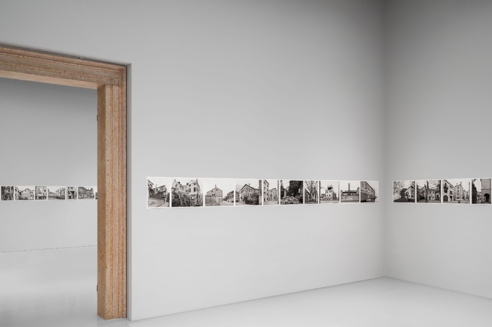 La mostra fotografica Hypervenezia a Palazzo Grassi.