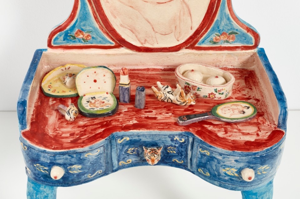 P420: Shafei Xia, Miss Pig, 2022, ceramica dipinta e smaltata, 77,5x48,2x28 cm. Courtesy l’artista e P420. Foto Carlo Favero. Main Section