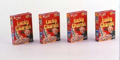 <i>Senza Titolo</i>, 2002. Scatola di cereali ridotta a quattro scatole più piccole. Courtesy Feature Inc. NY. Foto Oren Slor
