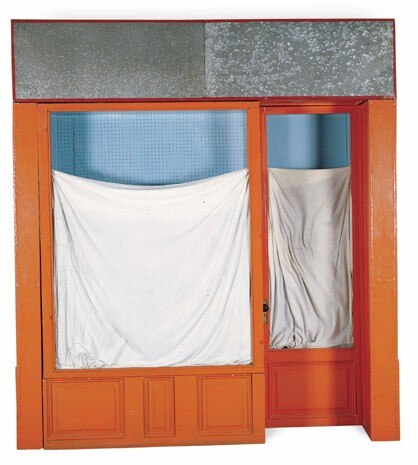 Christo, <i>Orange Store Front</i>, 1964-65. Collezione del Museum of Contemporary Art, Chicago. 
Courtesy dell’artista. Foto © MCA, Chicago
