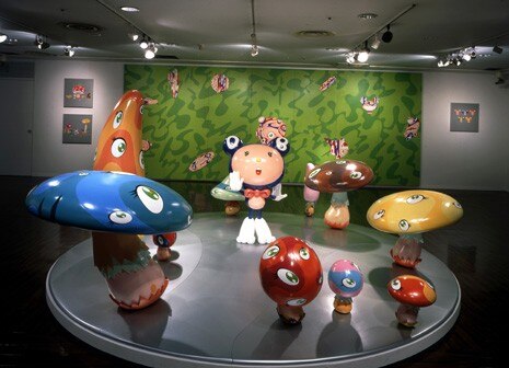 Takashi Murakami, <i>DOB in the Strange Forest</i>, 1999, installazione a PARCO, Tokyo. Courtesy Marianne Boesky Gallery.
©1999 Takashi Murakami/Kaikai Kiki Co., Ltd. All Rights Reserved