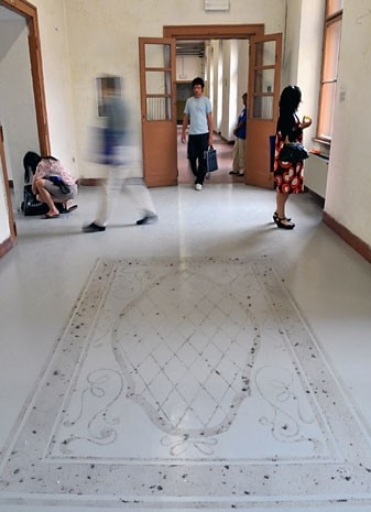 Igor Eskinja, Carpet, 2006