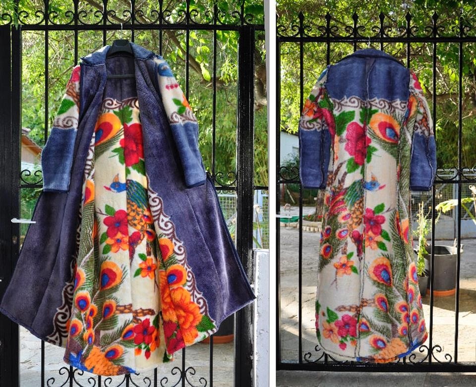 Maria Papadimitriou, Sewing Together, 2010 Acrylic blanket, variable dimensions © Maria Papadimitriou/ T.A.M.A., Athens