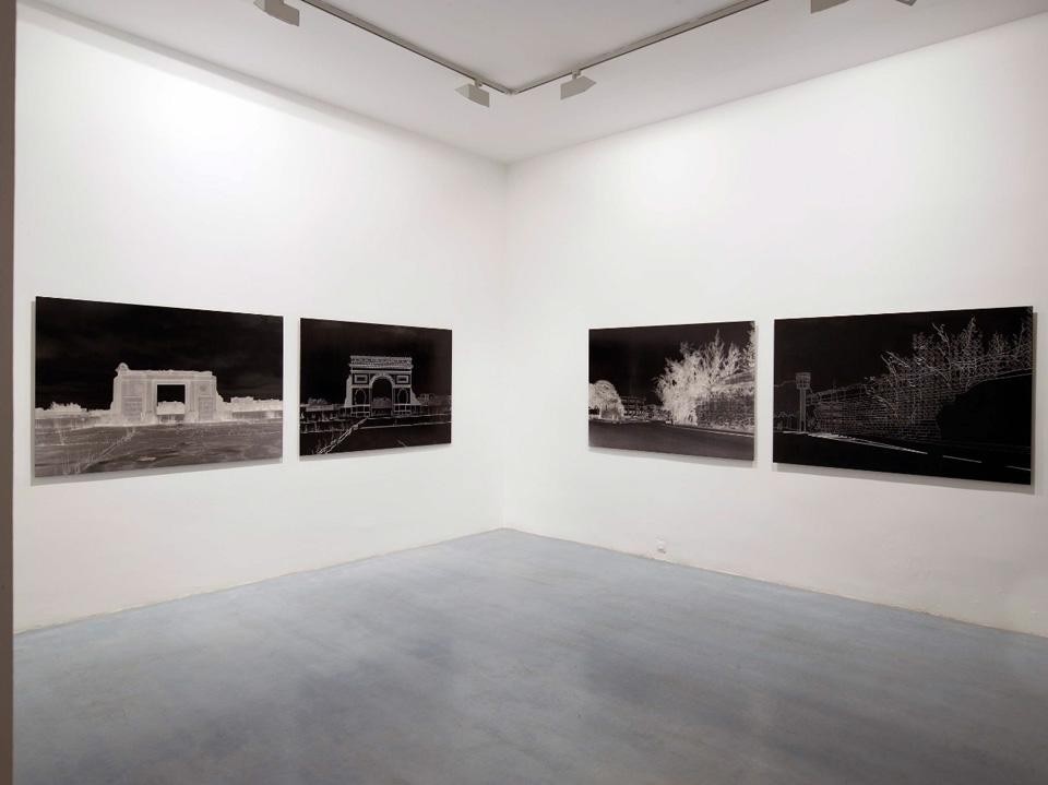 Vista della mostra "Party! Not Tea Party" di Carlos Garaicoa Galería Elba Benítez. © Carlos Garaicoa
Courtesy dell'artista e della Galería Elba Benítez.
Photo Luis Asín.
