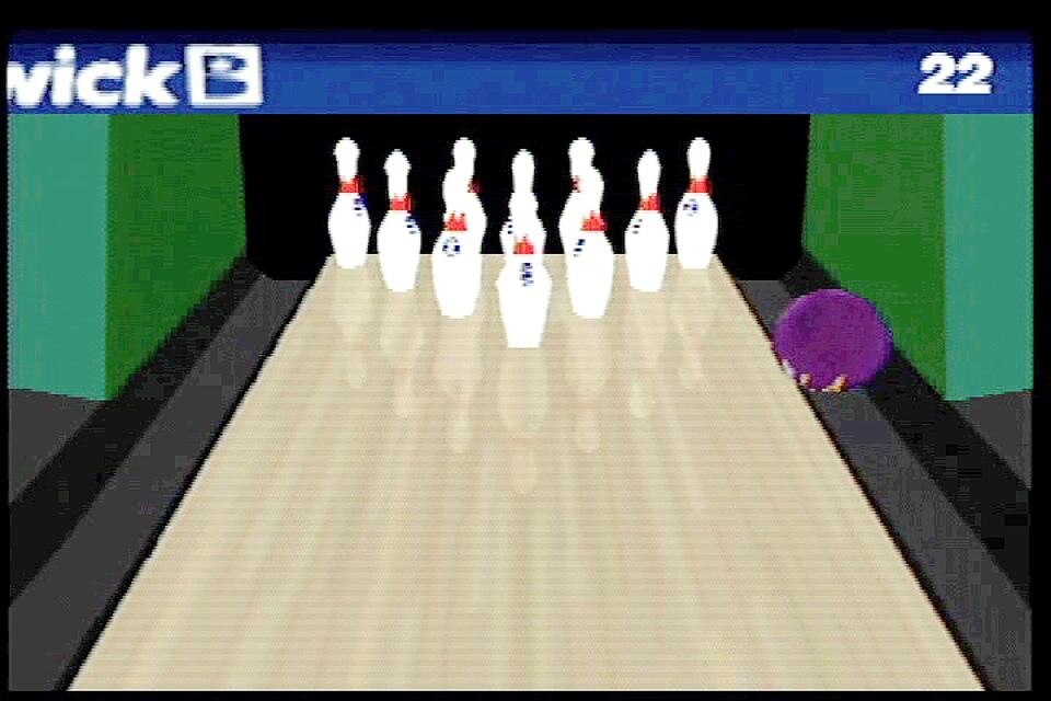 Cory Arcangel, <i>Various Self Playing Bowling Games (aka Beat the Champ)</i>, 2011. Co-commissione del Whitney Museum of American Art, New York, e Barbican Art
Gallery, Londra. Esposto al Barbican all'interno della mostra <i>Cory
Arcangel: Beat the Champ</i> (10 febbraio — 22 maggio 2011). Collezione dell'artista; Team Gallery, New York; Lisson Gallery, Londra; e Galerie Thaddaeus Ropac,
Salisburgo e Parigi (immagini dell'installazione al Barbican).