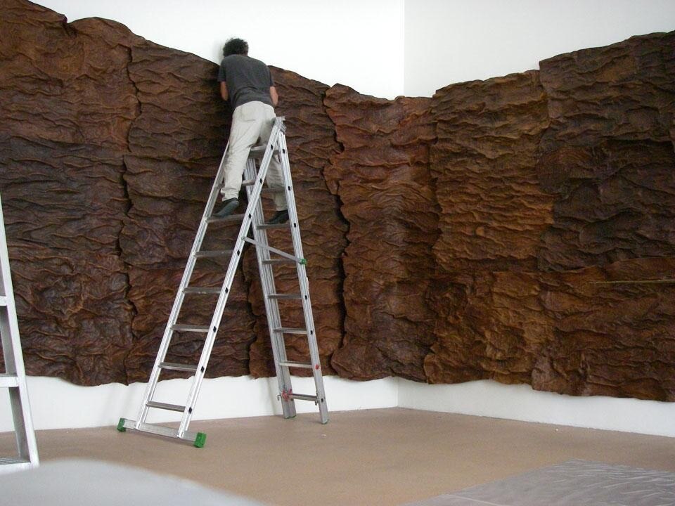 Giuseppe Penone, <i>Sculture di Linfa</i>, montata prima alla biennale e poi a Rivoli. Archivio Attitudine Forma