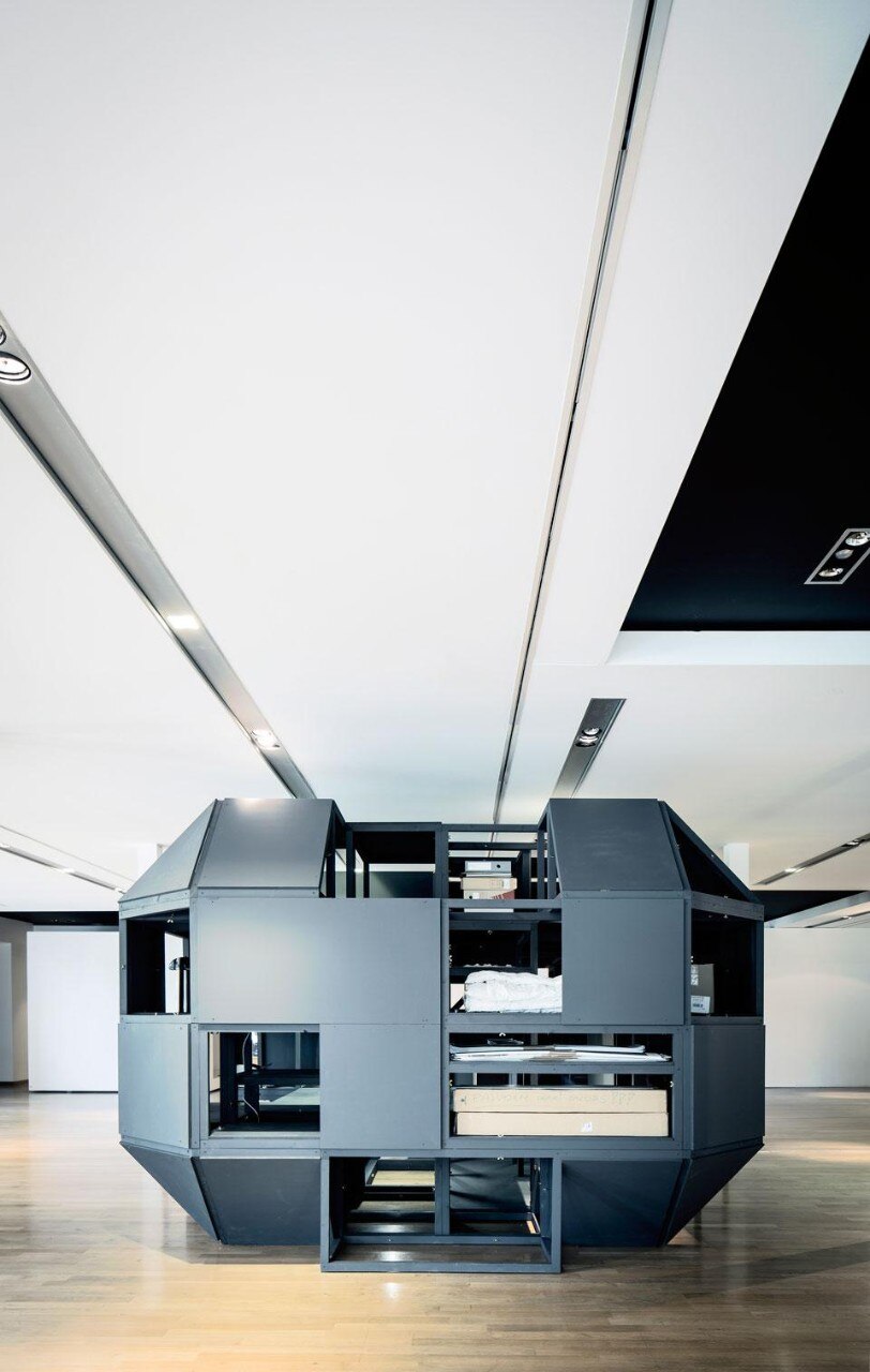 Nilsson Pflugfelder: installazione <i>Verbandkammer</i>, evento collaterale di <i>Manifesta 9</i>, al FLACC di Genk, 2012