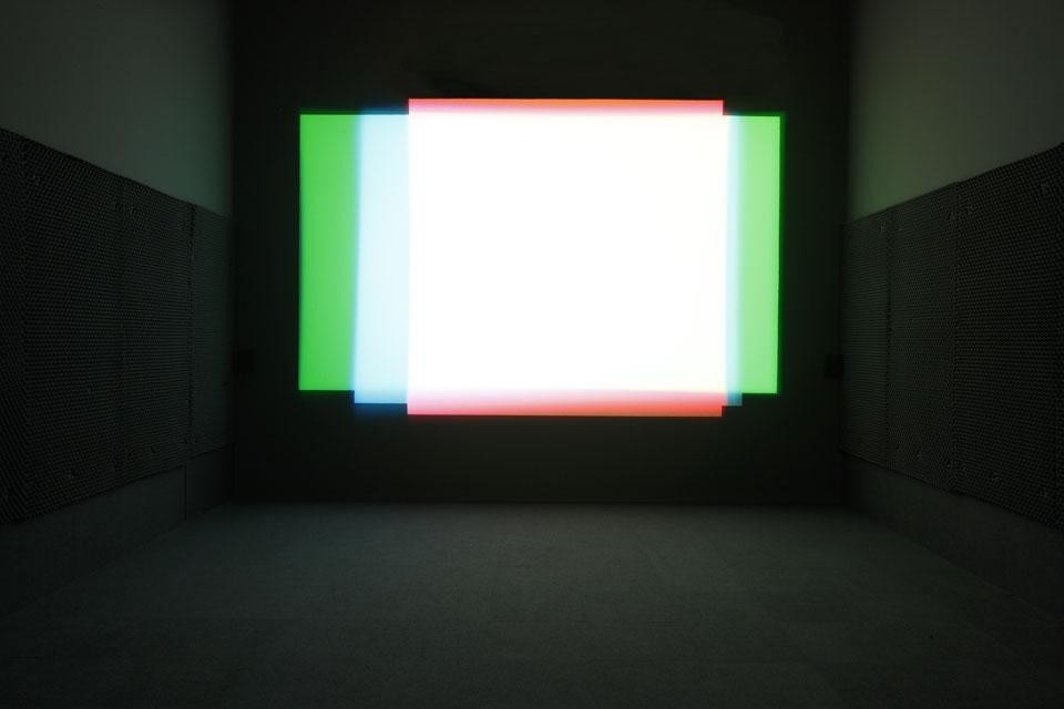 Meris Angioletti, <i>The curious and the talkers</i>, 2010. Video con sonoro, 2 sorgenti CH, 16'. Photo © Fondazione Sandretto Re Rebaudengo