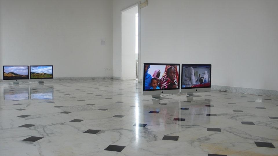 "Slideshows" la mostra con il lavoro di Massimo Grimaldi al Museo d'Arte Contemporanea di Villa Croce, Genova (29 settembre – 18 novembre)