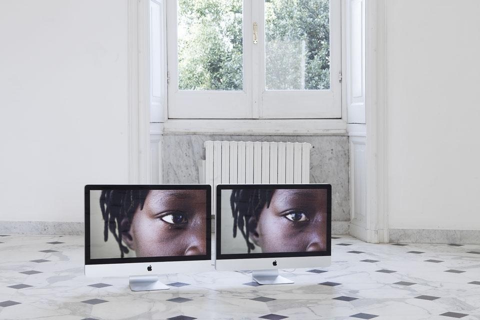 "Slideshows" la mostra con il lavoro di Massimo Grimaldi al Museo d'Arte Contemporanea di Villa Croce, Genova (29 settembre – 18 novembre)