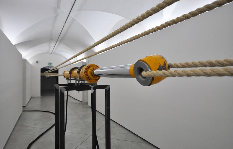 Installazione di Arcangelo Sassolino. Photo Martino Margheri. Courtesy CCC Strozzina, Firenze
