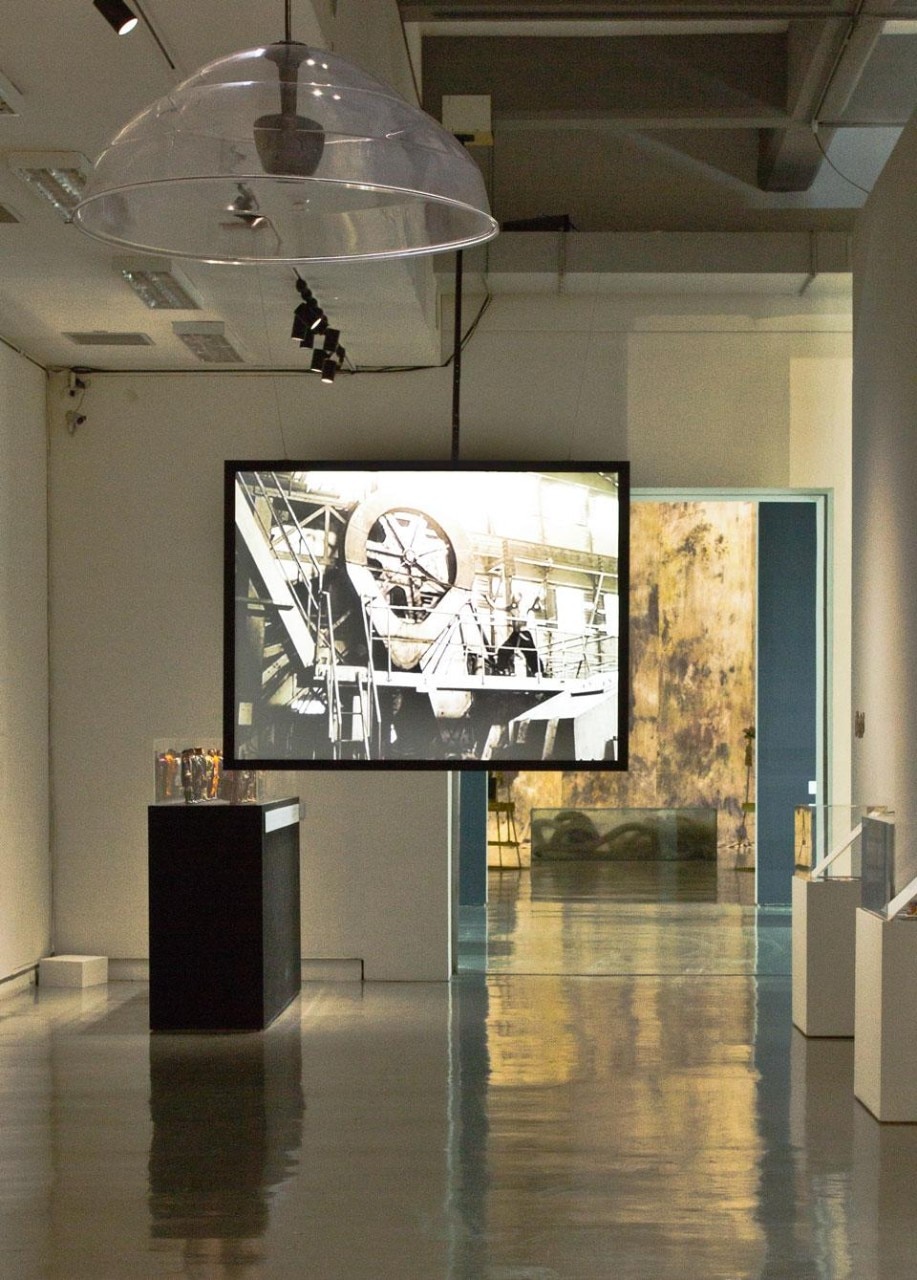 Jompet Kuswidananto, <i>War of Java, Do You Remember? #2</i>, 2008, video, bianco e nero, sonoro, 7 min