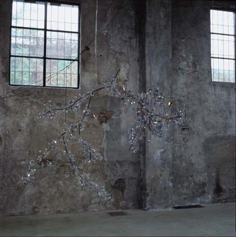 <i>Blossom</i>, design Tord Boontje e produzione Prearo Collezioni Luce
