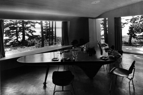 Tavolo in laminato di faggio bianco, progettato per William A. M. Burden, 1948 