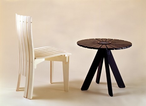 Sedia e tavolo da giardino. Foto Maija Holma/Alvar Aalto Museum 
