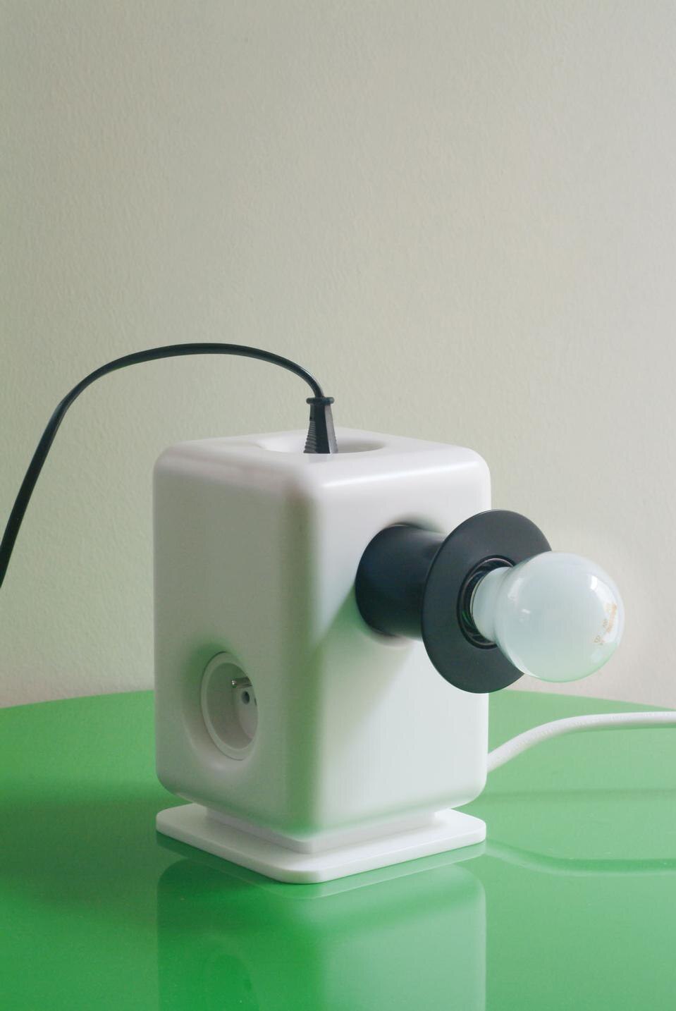 Lampada multipresa,
Ligne Roset, 2008. Photo © Morgane Le Gall