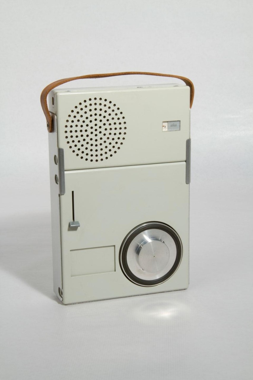Braun TP1, radio e giradischi portatile, 1959. Collezione di Alfaro Hofmann, Godella. Photo Alfaro Hofmann
