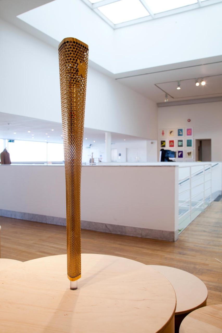 La torcia olimpica di Barber & Osgerby, progetto vincitore dei Designs of the Year 2012