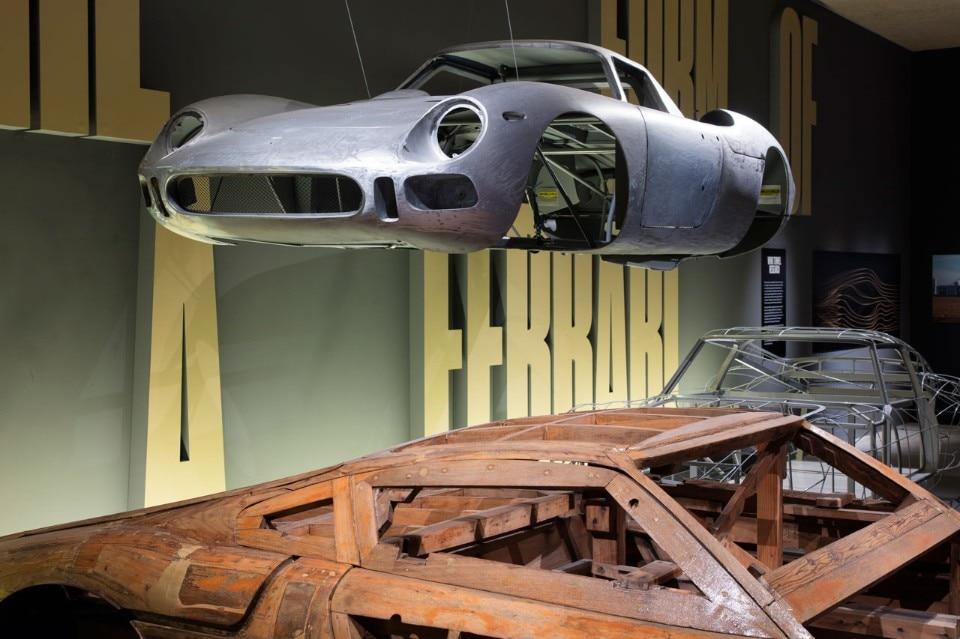 Vista della mostra “Ferrari Under the Skin”, Design Museum, London