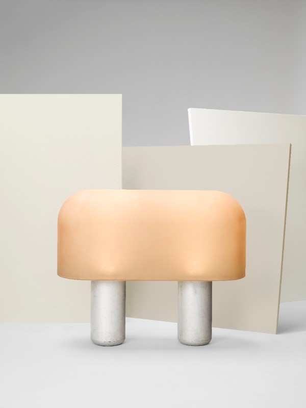 Faye Toogood, Puffball lamp, manufactured by Matter Made. Photo Brooke Holm Faye Toogood, Puffball lamp, manufactured by Matter Made. Photo Brooke Holm