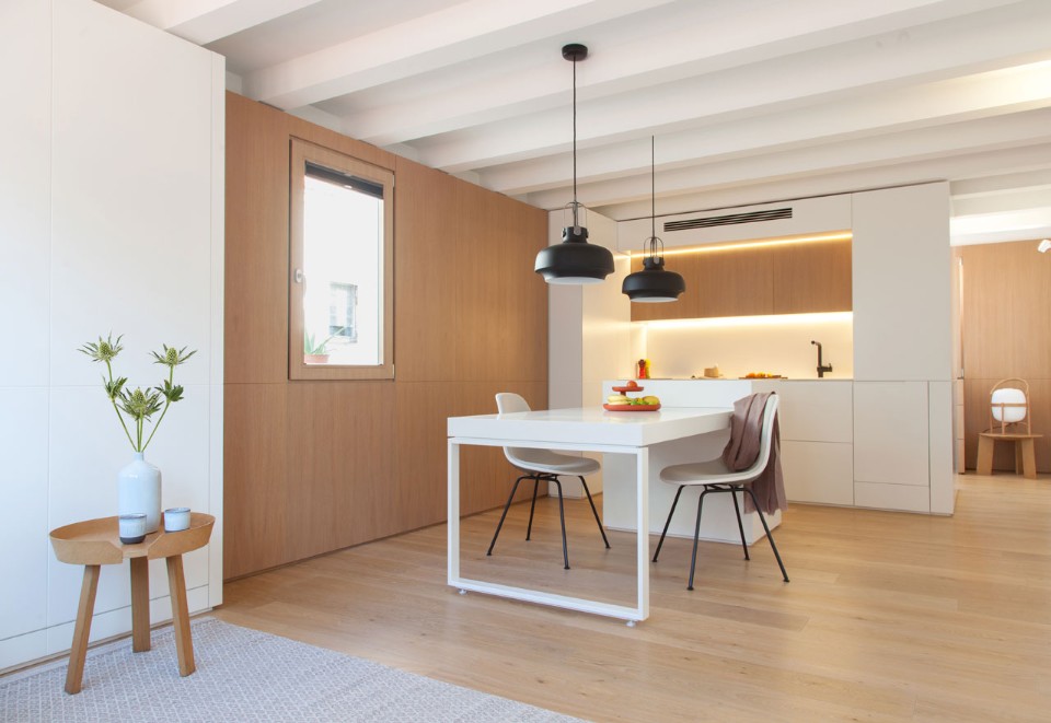 Mini apartment Barcelona by YLAB  Arquitectos  Barcelona   