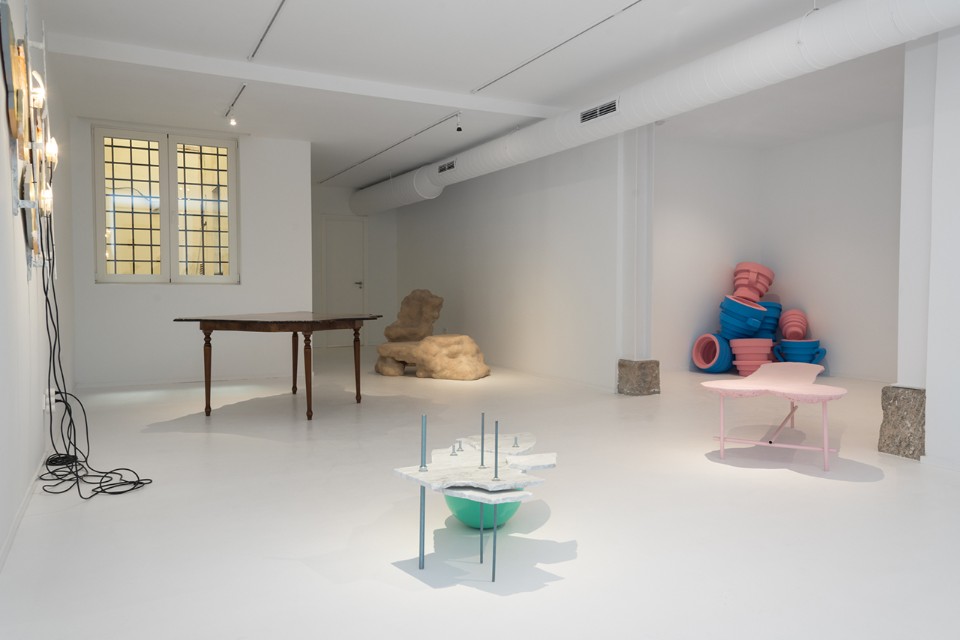 “Functional art”, exhibition view at Galería 6mas1, Madrid, 2019