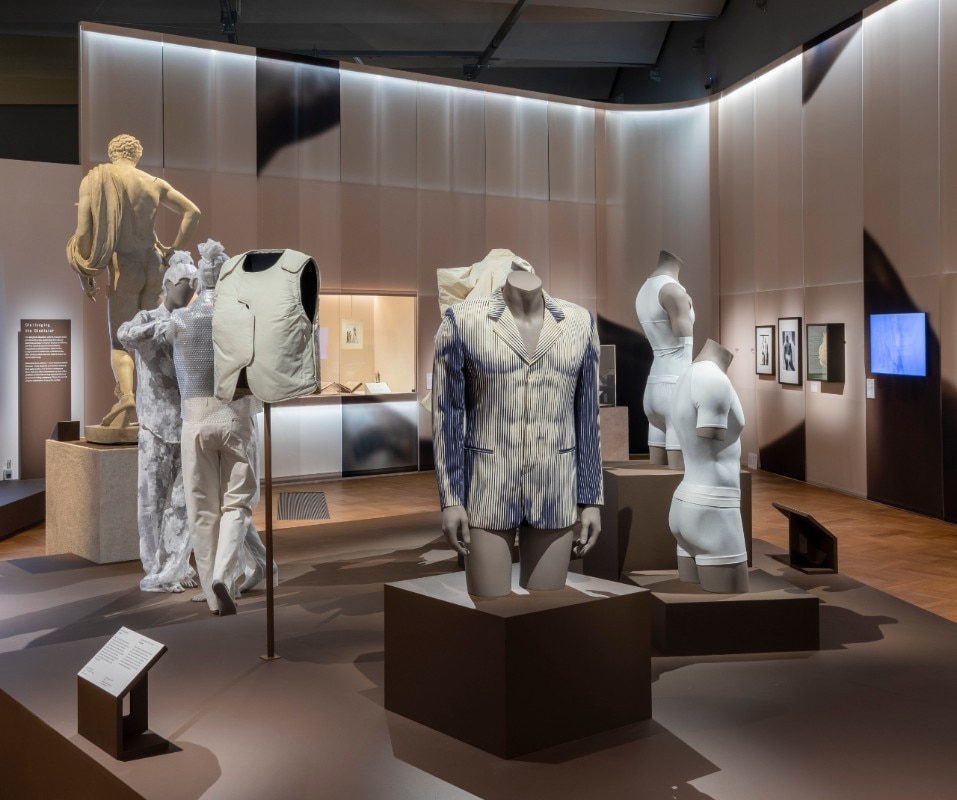 Installation view of Fashioning Masculinities at V&A, featuring Alessandro Michele for Gucci look worn by Harry Styles (c) Victoria and Albert Museum, London