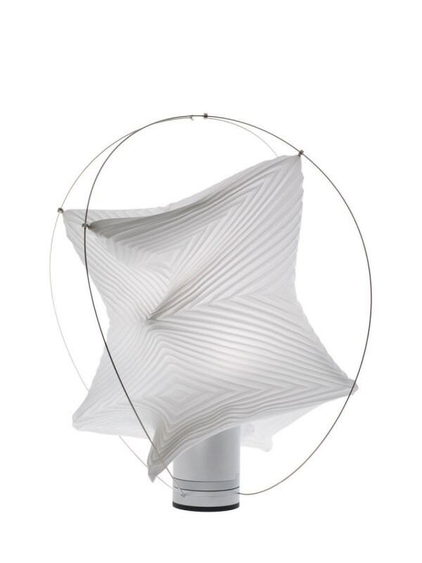 Luci e ombre in tessuto 3D