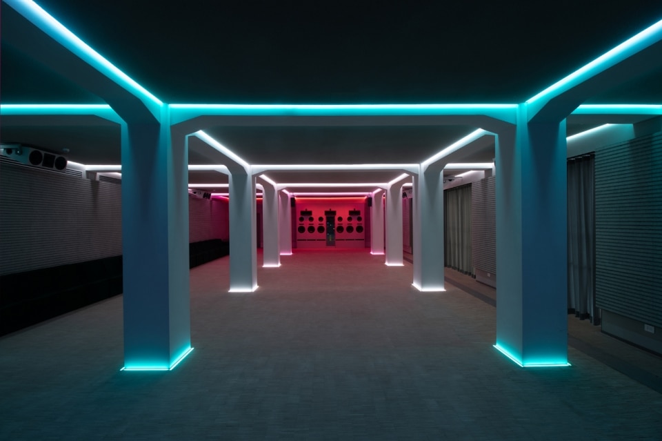 They make lighting design sound why everyone is talking about Anonima