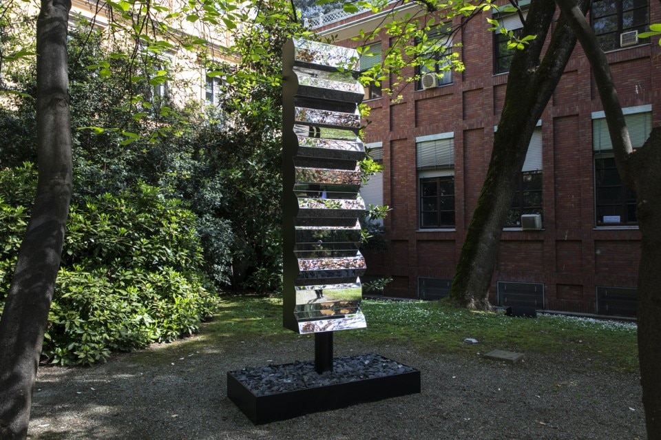 Phillip K. Smith III, Open Sky, Palazzo Isimbardi, Milano, Fuorisalone 2018 Phillip K. Smith III, Open Sky, Palazzo Isimbardi, Milano, Fuorisalone 2018