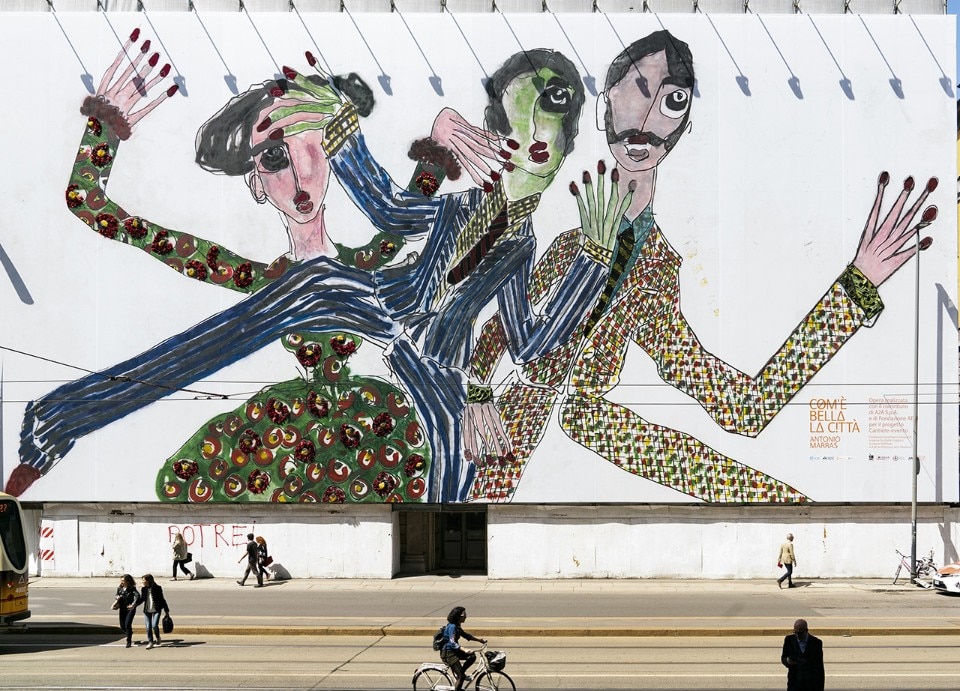 La scenografia urbana di Antonio Marras presso il cantiere del Teatro Lirico di Milano durante il Fuorisalone 2018