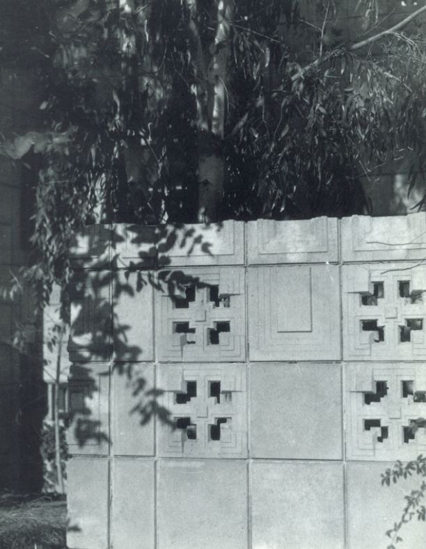 Dettaglio del muro di casa Storer. Courtesy Frank Lloyd Wright Archives